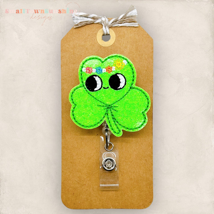 Groovy Clover Badge Topper